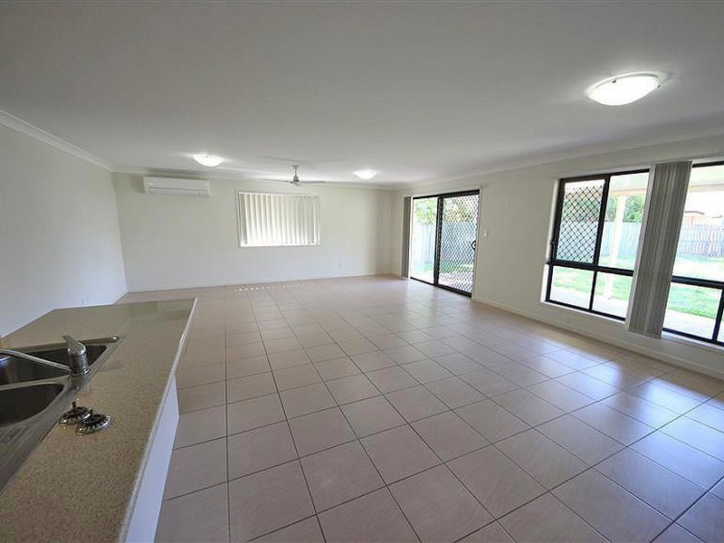 11A Mia Street, Kallangur QLD 4503