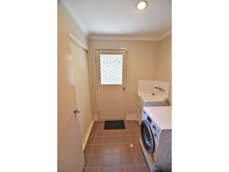 9 Dotterel Crescent, North Lakes QLD 4509