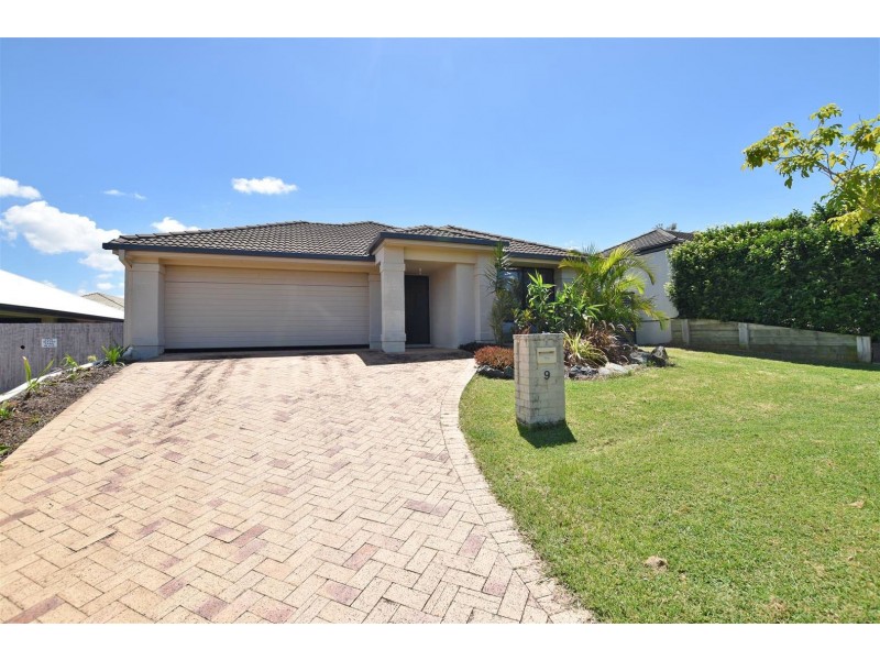 9 Dotterel Crescent, North Lakes QLD 4509