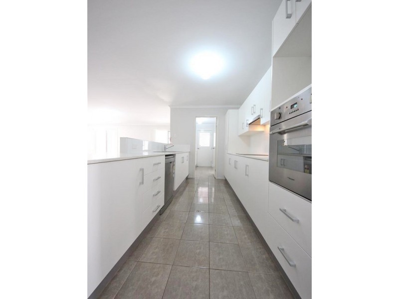 11 Timbarra Court, Petrie QLD 4502