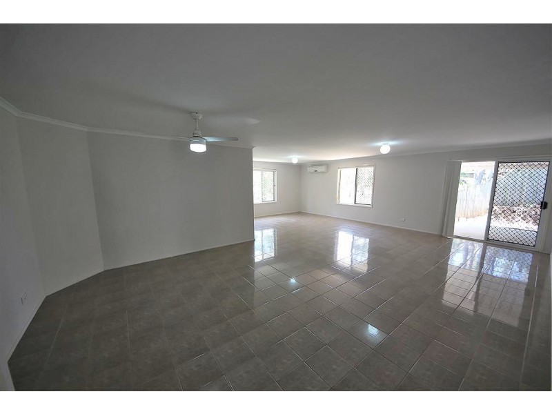 11 Timbarra Court, Petrie QLD 4502