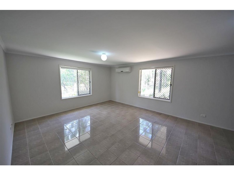 11 Timbarra Court, Petrie QLD 4502