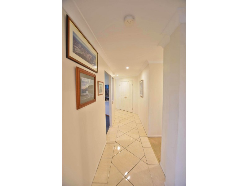 6 Lough Court, Murrumba Downs QLD 4503