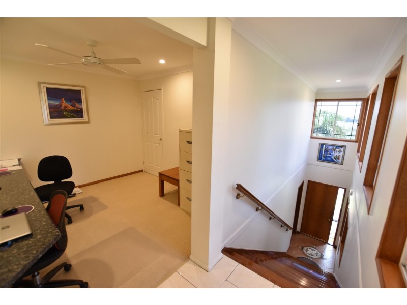 6 Lough Court, Murrumba Downs QLD 4503