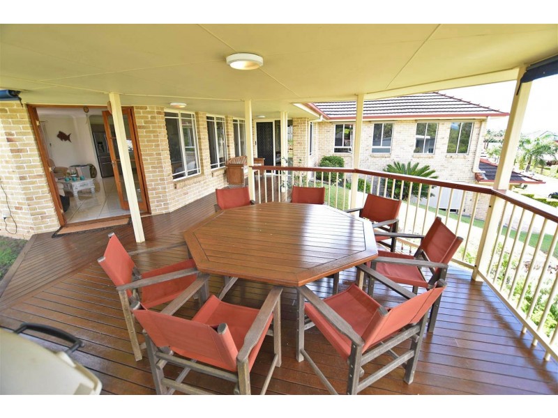 6 Lough Court, Murrumba Downs QLD 4503