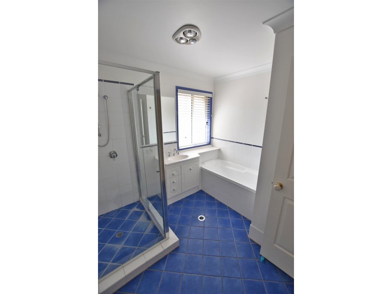 6 Lough Court, Murrumba Downs QLD 4503