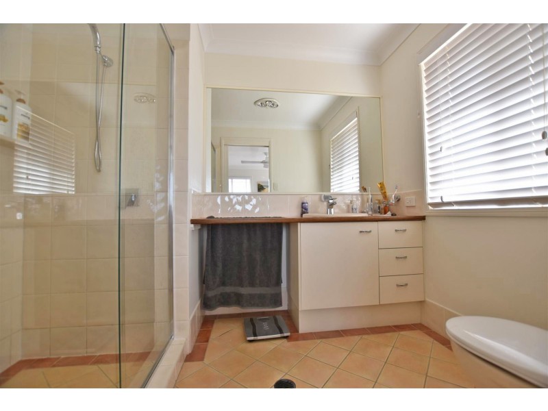 6 Lough Court, Murrumba Downs QLD 4503