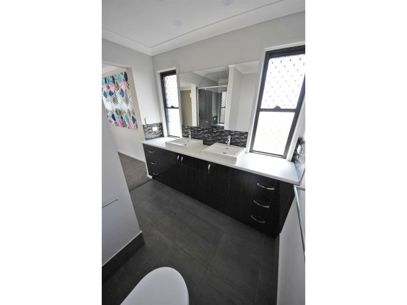 3 Panda Street, Dakabin QLD 4503