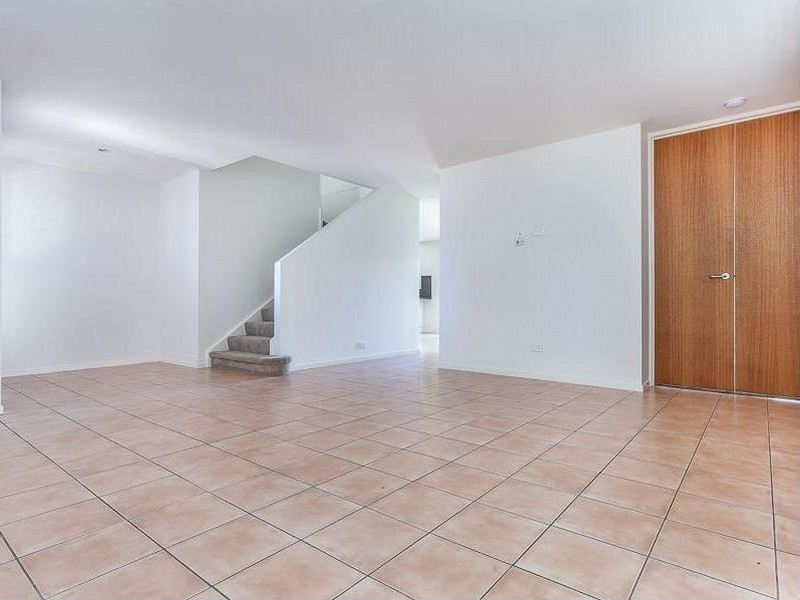16 Waranga Court, Murrumba Downs QLD 4503