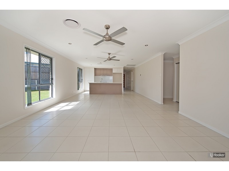 7 Marmoset Circuit, Dakabin QLD 4503