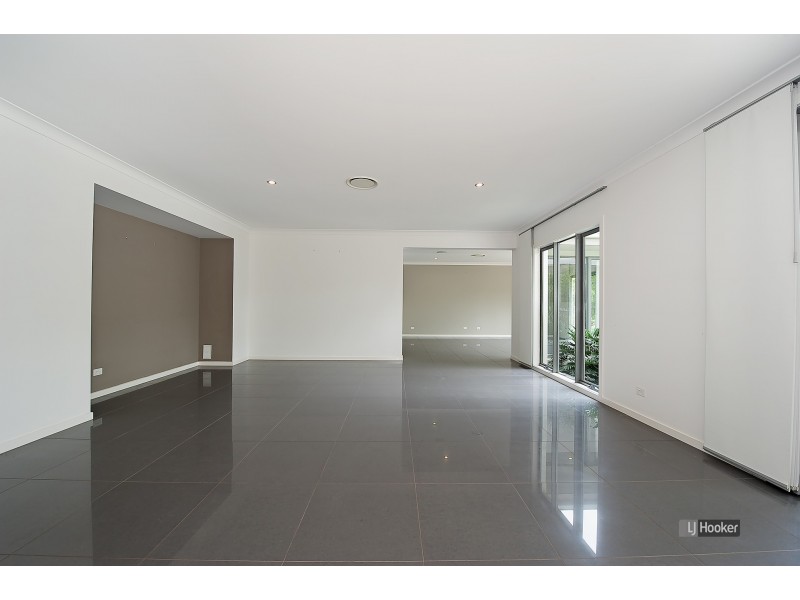 19 Jacksonia Drive, Warner QLD 4500