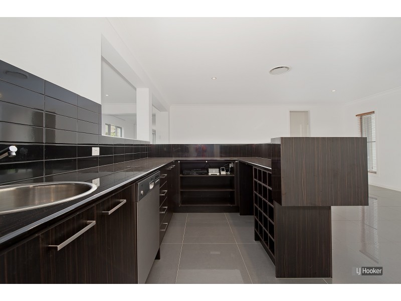 19 Jacksonia Drive, Warner QLD 4500