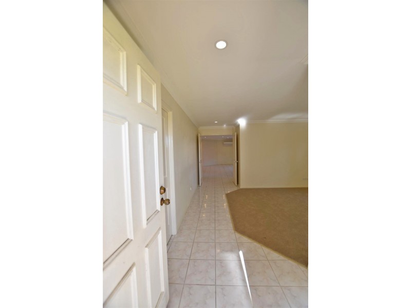 23 Faraday Court, Kallangur QLD 4503