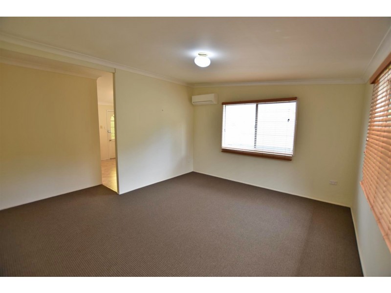 6 Wattle Street, Kallangur QLD 4503