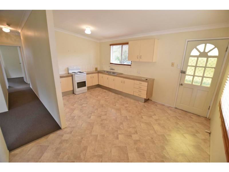 6 Wattle Street, Kallangur QLD 4503