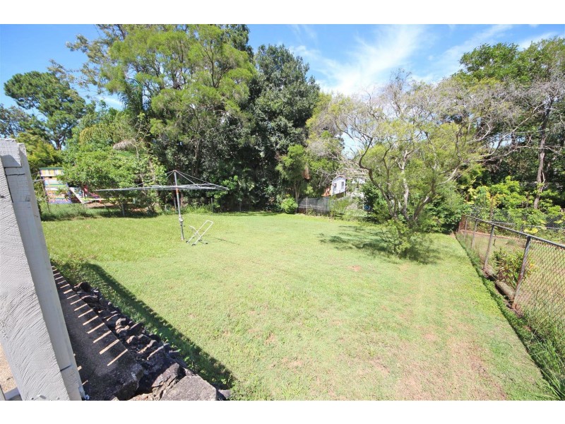 6 Wattle Street, Kallangur QLD 4503