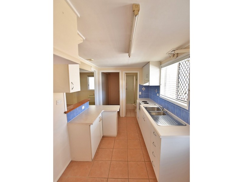 13 Wattle Street, Kallangur QLD 4503