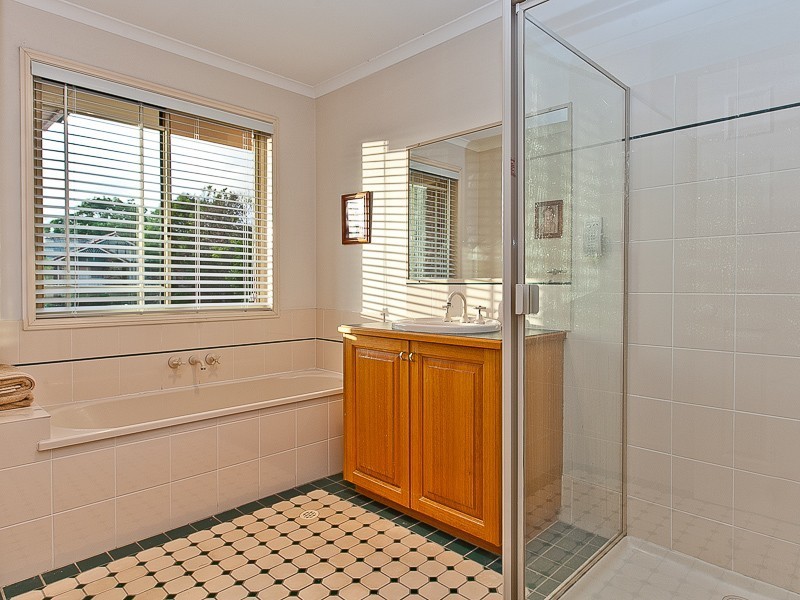 41 Castle Hill Drive, Murrumba Downs QLD 4503