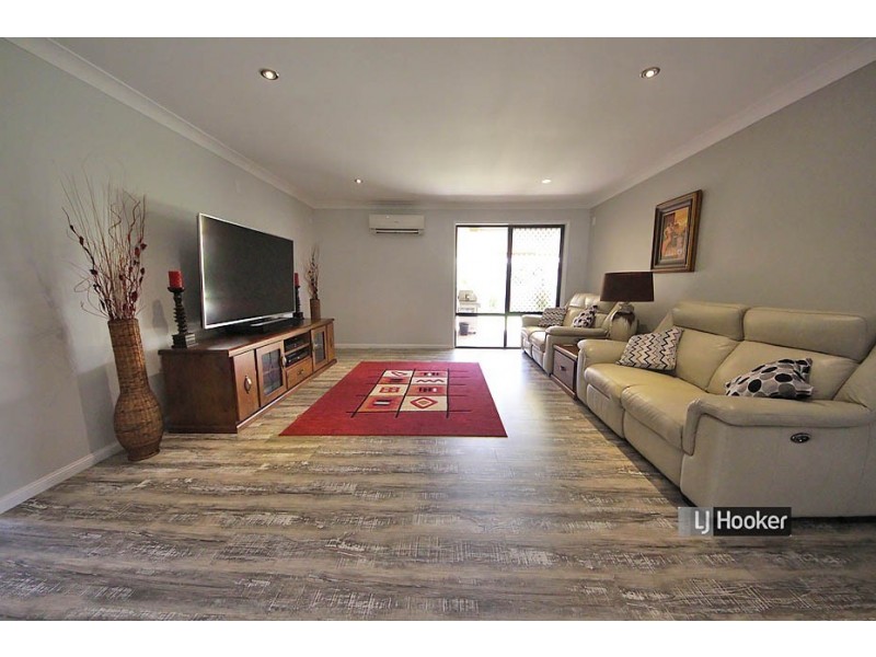 16 Vibrant Court, Dakabin QLD 4503