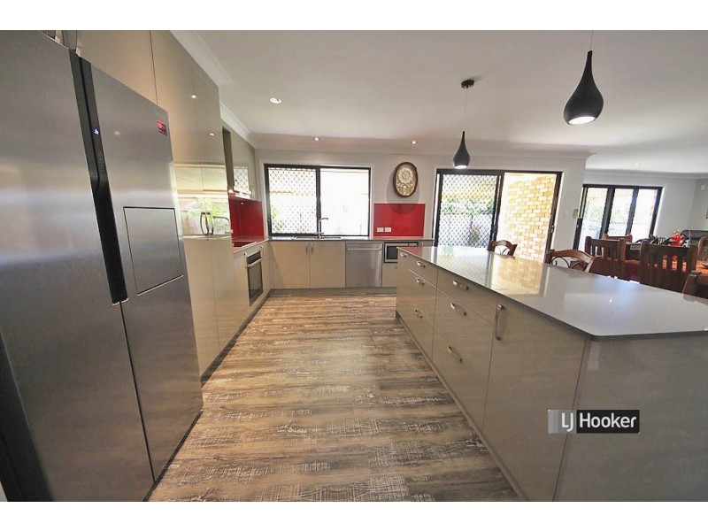 16 Vibrant Court, Dakabin QLD 4503