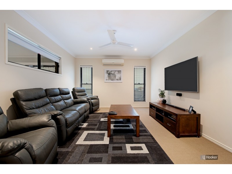 8 Diane Parade, Kallangur QLD 4503