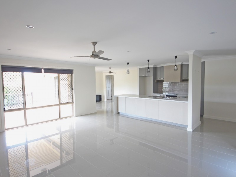 3 Emerald Close, Griffin QLD 4503