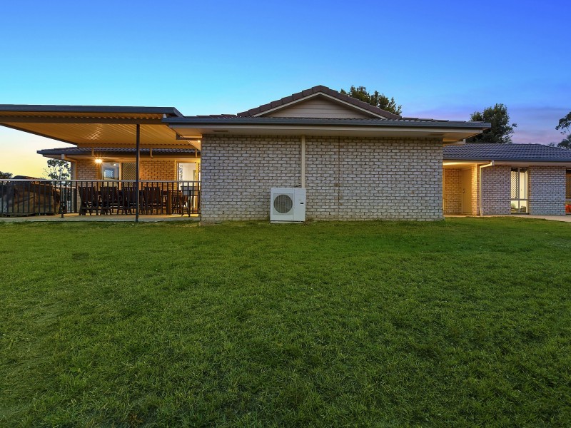 3 Emerald Close, Griffin QLD 4503