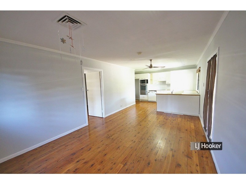 32 Andrew Street, Kallangur QLD 4503