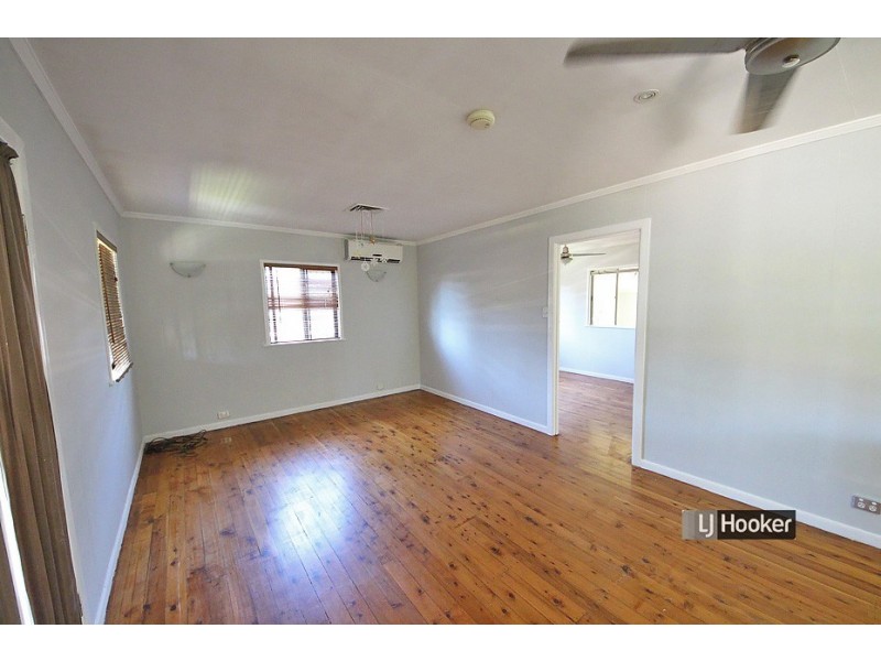 32 Andrew Street, Kallangur QLD 4503