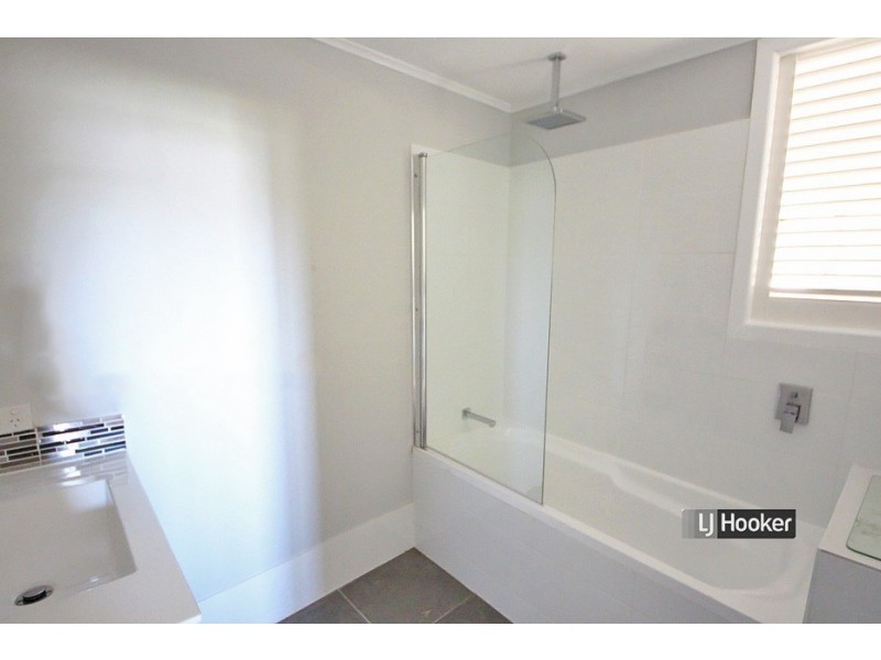 32 Andrew Street, Kallangur QLD 4503