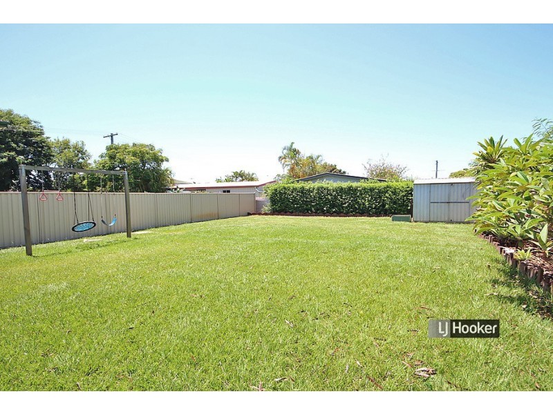 32 Andrew Street, Kallangur QLD 4503