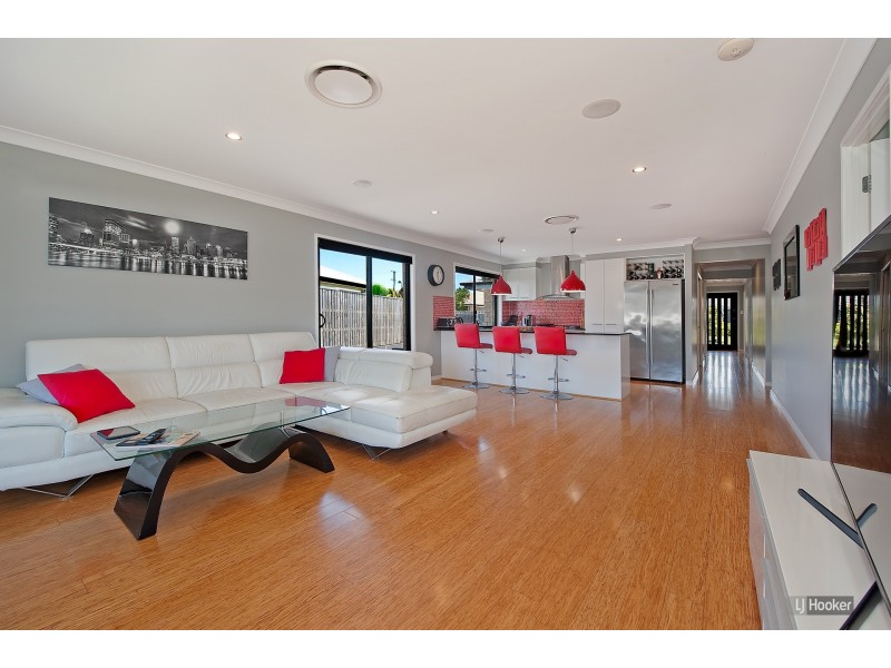 16 Honeyeater Crescent, Dakabin QLD 4503