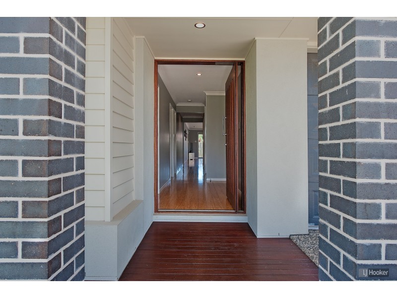 16 Honeyeater Crescent, Dakabin QLD 4503