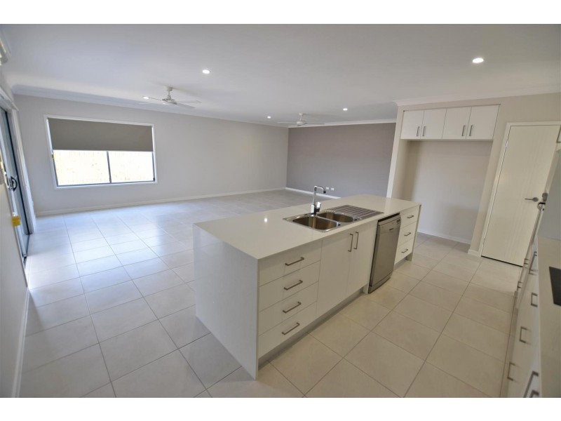 37 Buccaneer Street, Newport QLD 4020