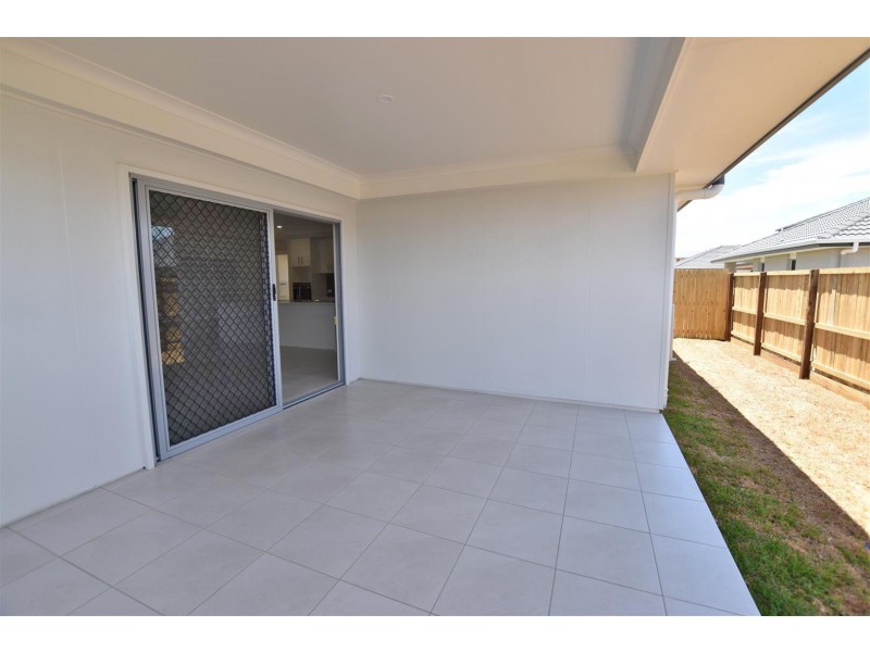37 Buccaneer Street, Newport QLD 4020