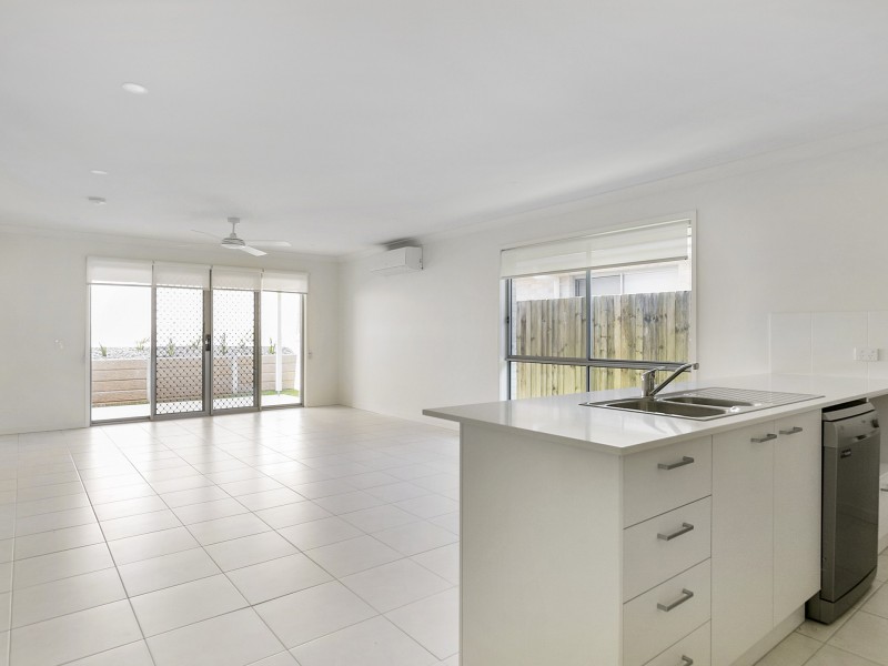 12 Gardenia Circuit, Dakabin QLD 4503