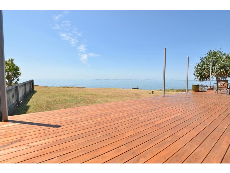 Unit 2/32 Woodcliffe Crescent, Woody Point QLD 4019
