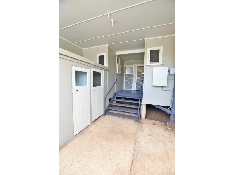 Unit 2/32 Woodcliffe Crescent, Woody Point QLD 4019