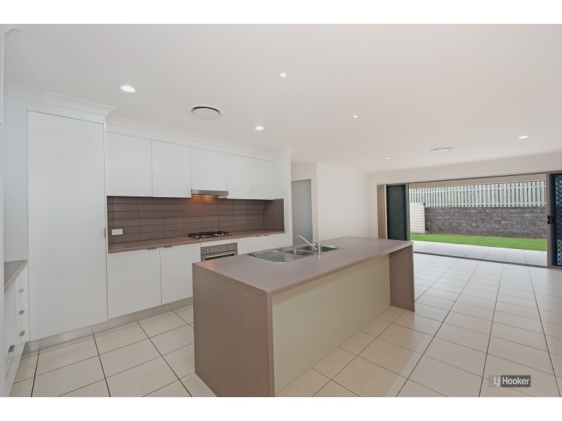 33 Beerwah Parade, Kallangur QLD 4503