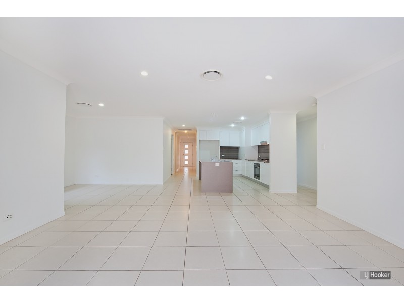 33 Beerwah Parade, Kallangur QLD 4503