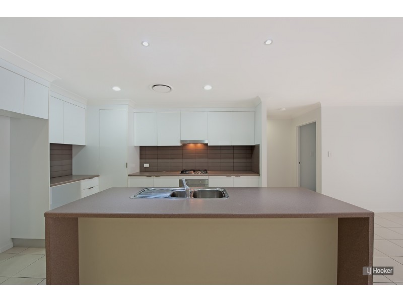 33 Beerwah Parade, Kallangur QLD 4503