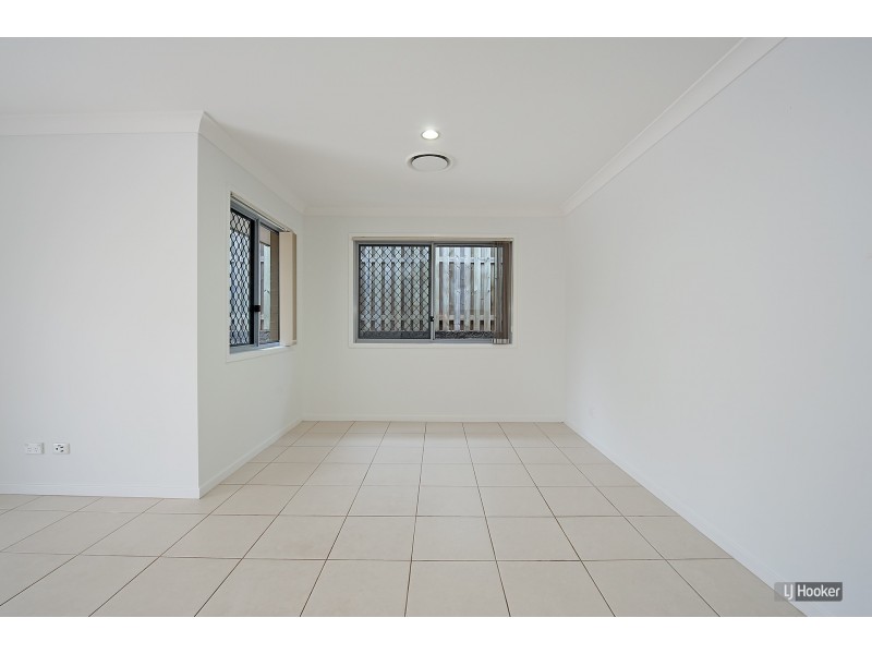 33 Beerwah Parade, Kallangur QLD 4503