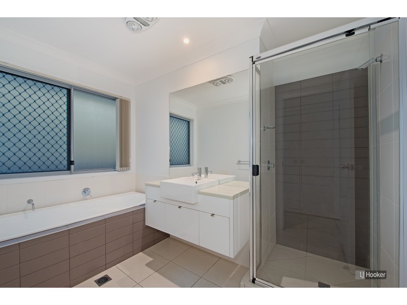 33 Beerwah Parade, Kallangur QLD 4503