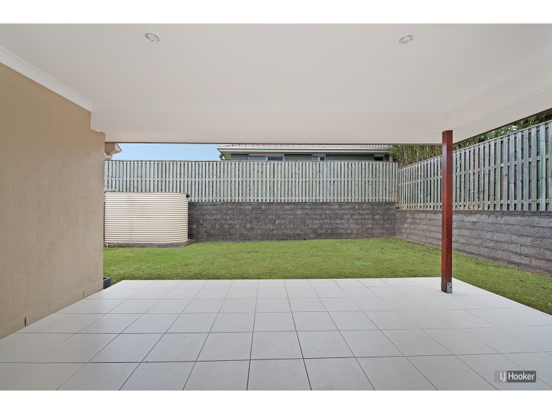 33 Beerwah Parade, Kallangur QLD 4503