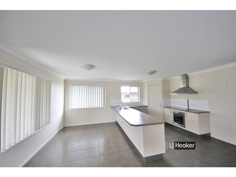 17 Fairlie Court, Kallangur QLD 4503