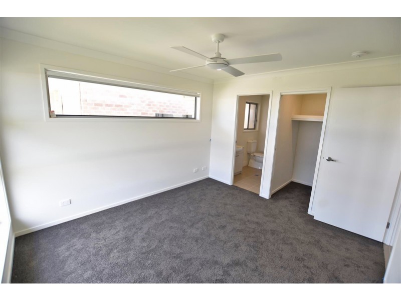 20 Gardenia Circuit, Dakabin QLD 4503