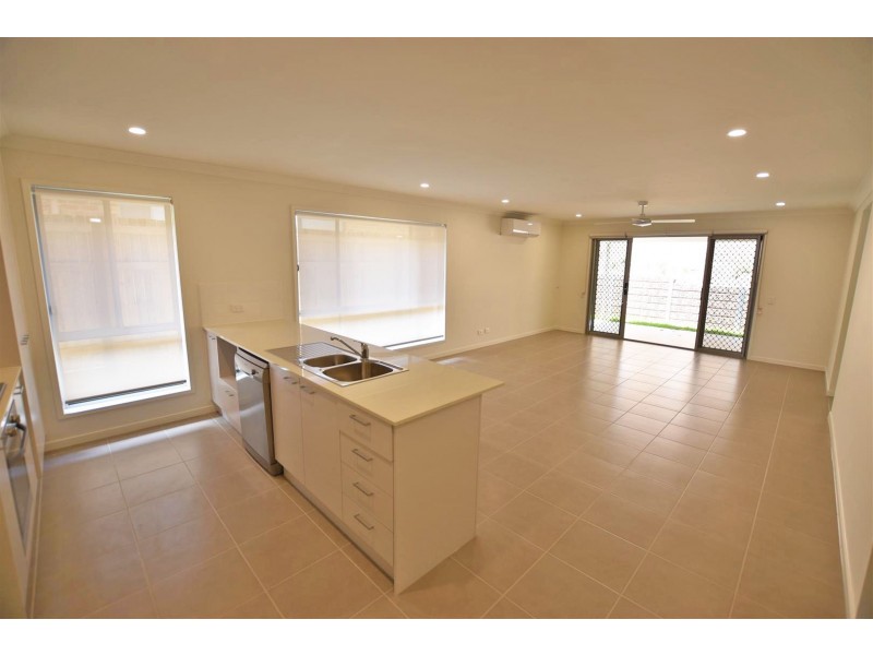 20 Gardenia Circuit, Dakabin QLD 4503