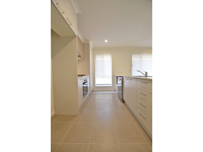 20 Gardenia Circuit, Dakabin QLD 4503