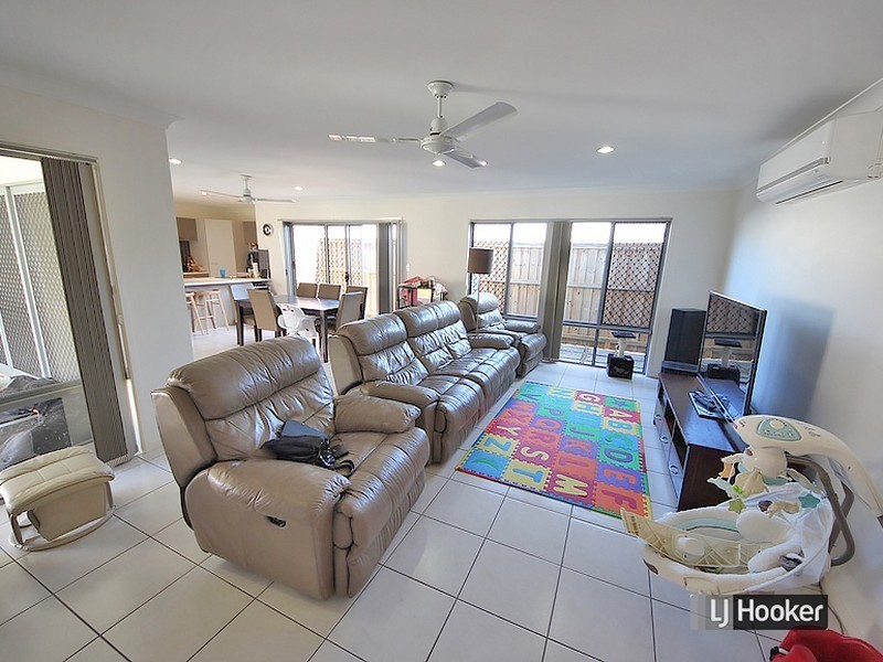 5 Jowarra Street, Kallangur QLD 4503