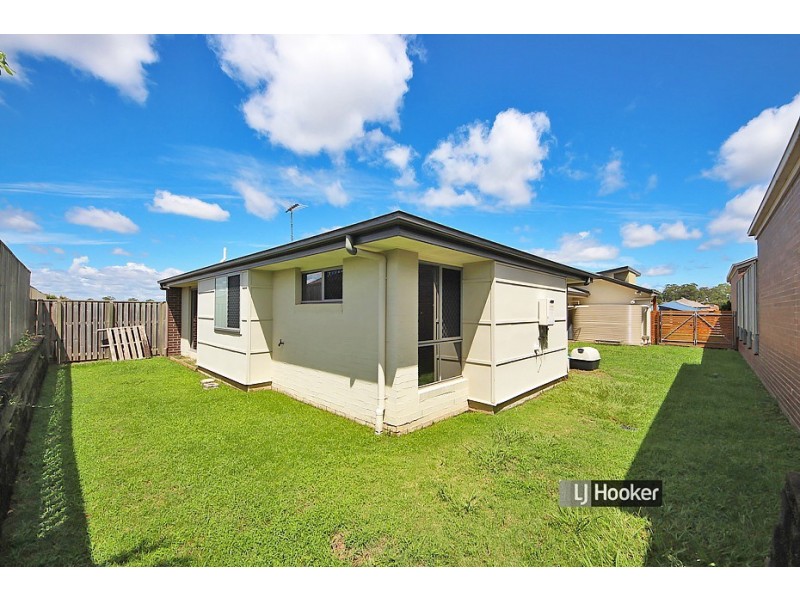 5 Jowarra Street, Kallangur QLD 4503